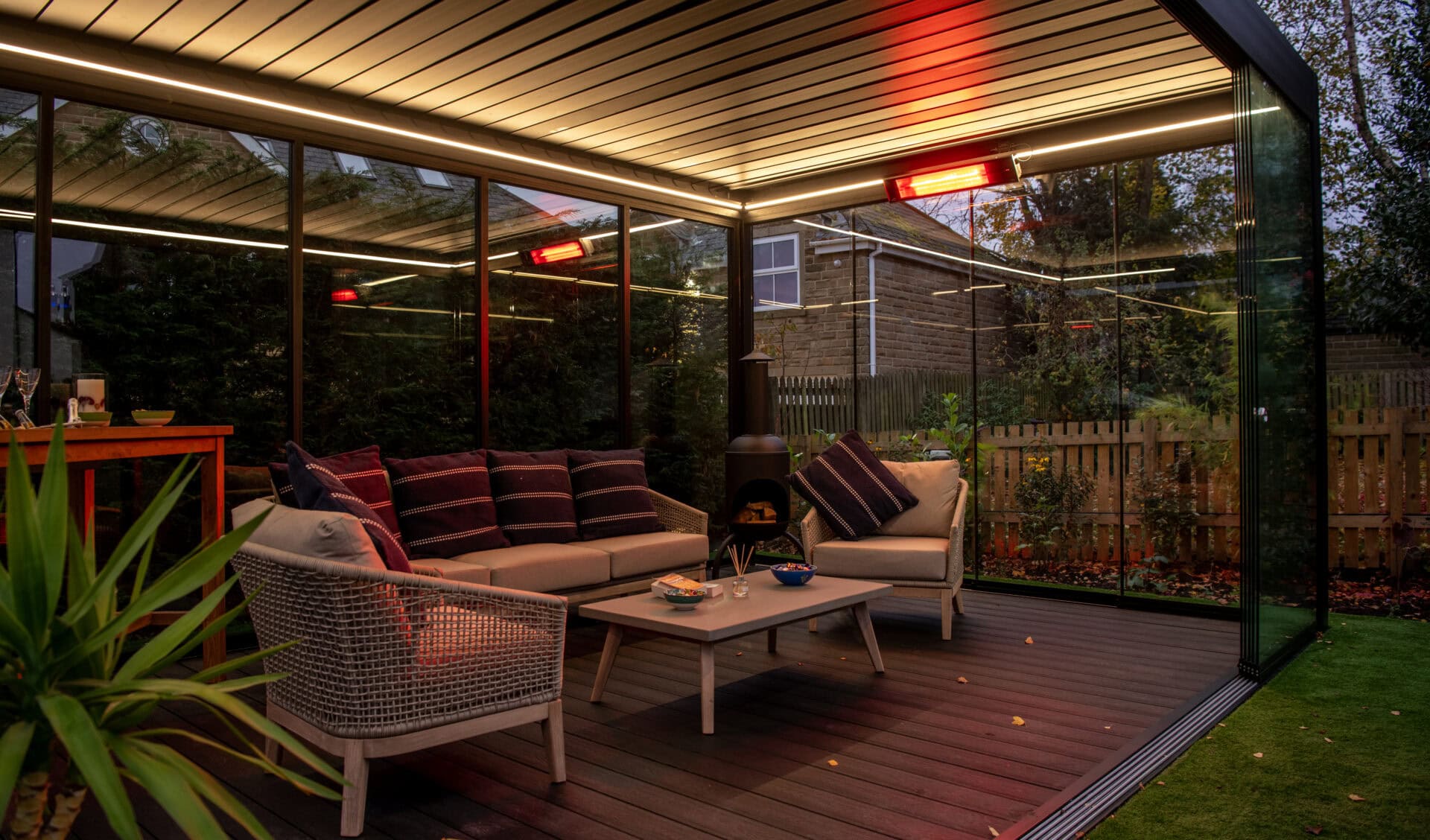 8 Top Tips for Hosting a Festive Garden Party