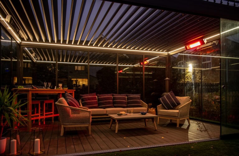 Bioclimatic pergola