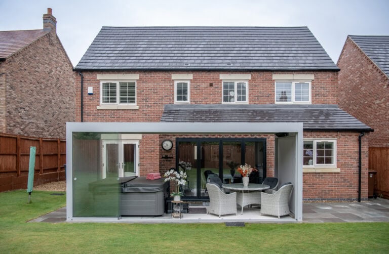 bioclimatic pergola