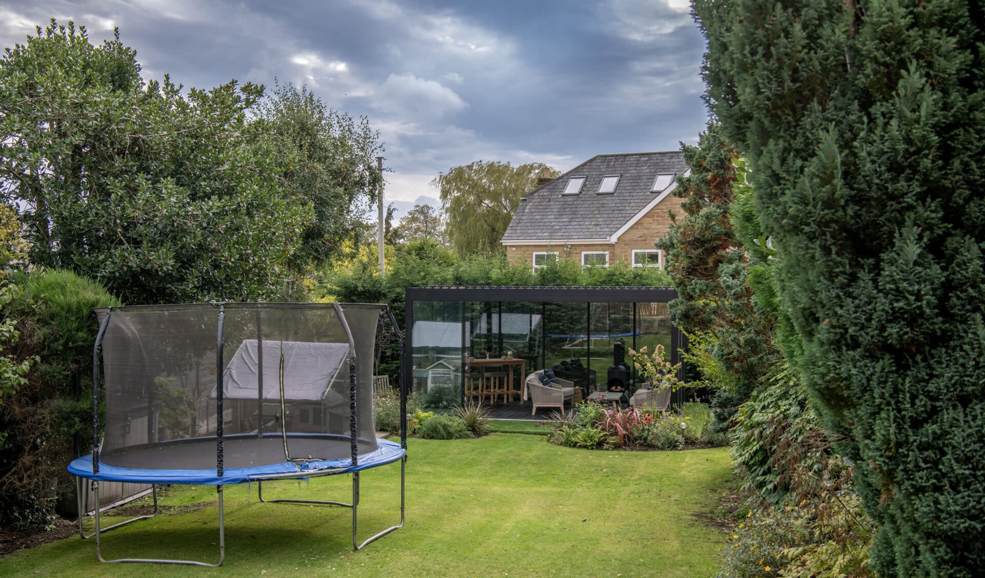 7 Outdoor Living Space Ideas for a Welcoming garden