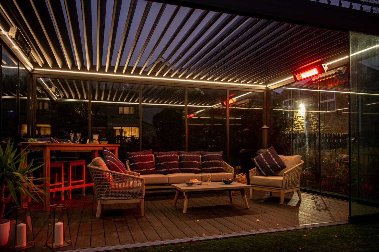 Bioclimatic pergola