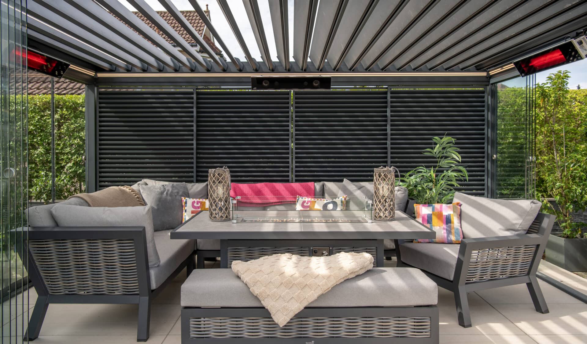 8 Pergola Decorating Ideas to Style Your Garden