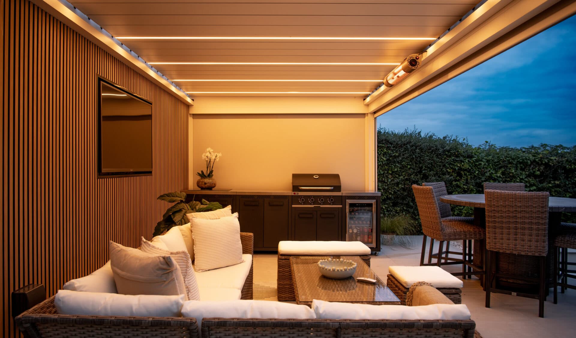 Outdoor Heating Ideas for Cosy Autumn Gardens